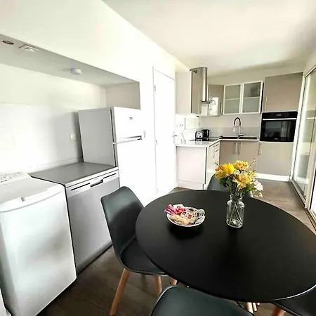 شقة T1bis Avec Terrasse Et Parking Prives Le Miami